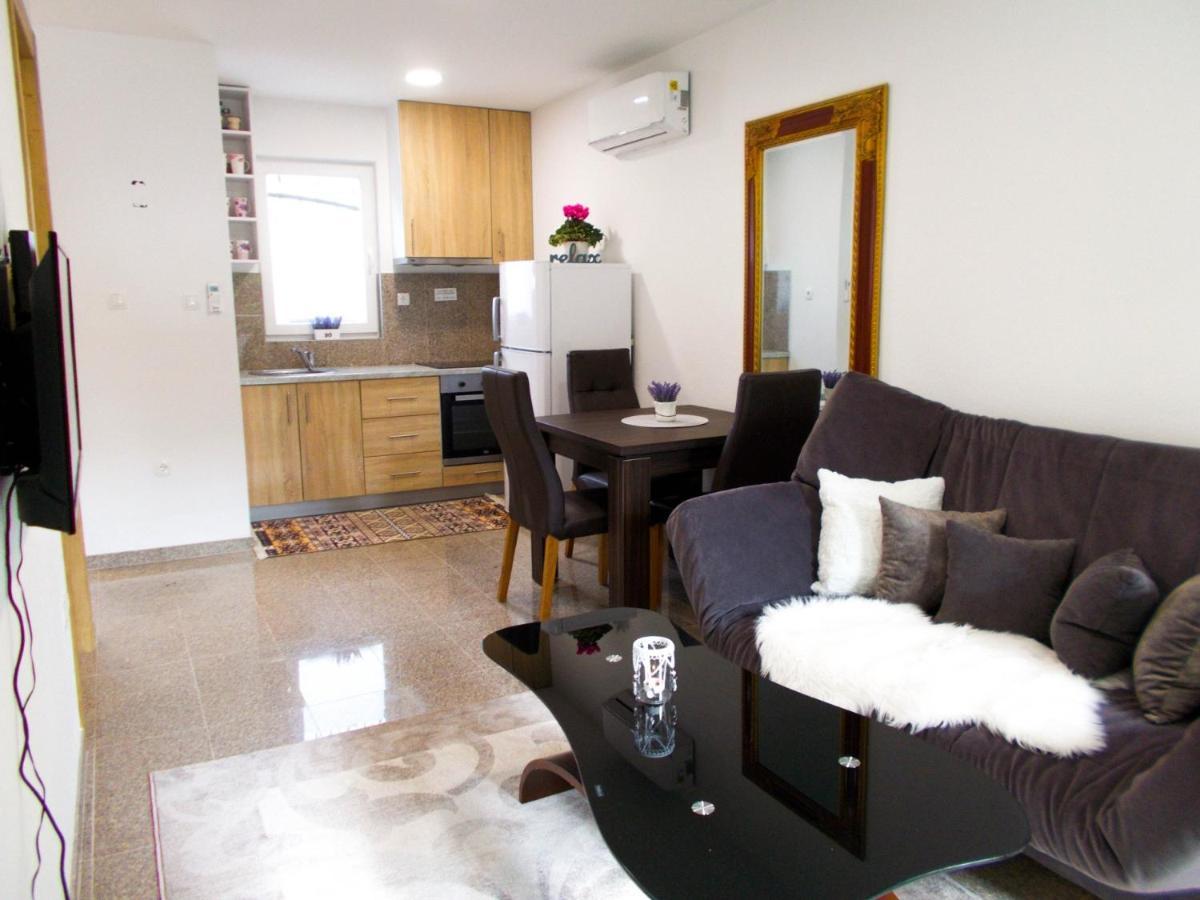 Kovac Riverfront Apartments Мостар Экстерьер фото